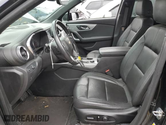 2019 Chevrolet Blazer z VIN 3GNKBDRSXKS669796, wystawiony jako Copart lot #69717434 z przebiegiem 67 181 mil mil oraz Szkoda całkowita • Salvage title. Historia ofert i sprzedaży dostępna na DreamBid. Obrazek 7.