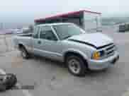 1997 Chevrolet S-10 LS with VIN 1GCCS19X0V8189366, listed as a IAAI auction lot 42729297 with 190,332 mi miles and . Bid and sale history available at DreamBid. Image 1.