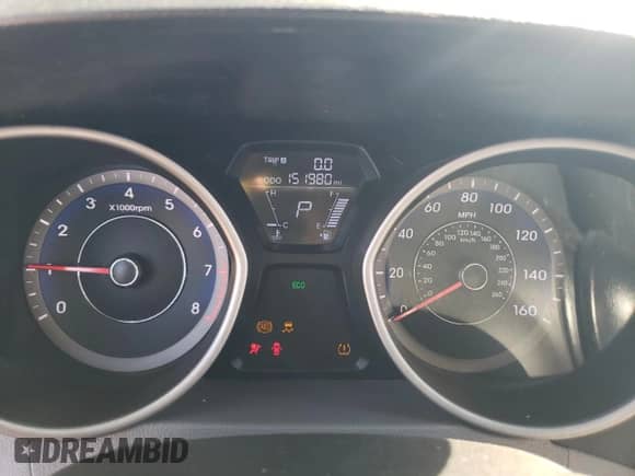 2013 Hyundai Elantra GLS с VIN KMHDH4AE8DU902823, выставлен на аукционе Copart как лот 81783065 с пробегом 151 980 миль миль и Списание • Salvage title. История ставок и продаж доступна на DreamBid. Изображение 9.