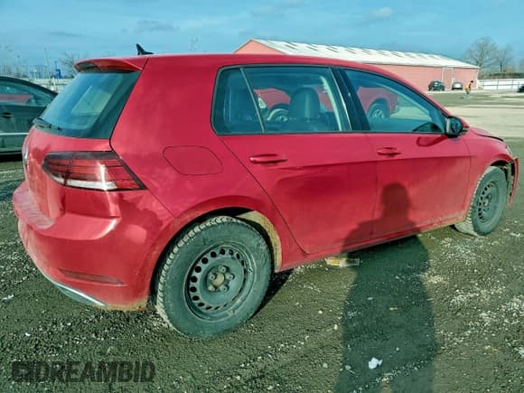 ✅ 2019 Volkswagen Golf S • VIN: 3VWG57AU9KM023848 • Lot: 94238885. Wystawiony na Copart z przebiegiem 60 640 mil. Bezpłatny archiwum sprzedaży aukcyjnych z USA i szczegółowy raport historii pojazdu na DreamBid. Zdjęcie 3.