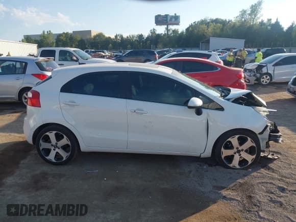 ✅ 2013 Kia Rio EX • VIN: KNADN5A30D6200188 • Lot: 43483118. Listed on IAAI with 171,430 mi. Free auction sales archive from the USA and detailed vehicle history report at DreamBid. Image 13.