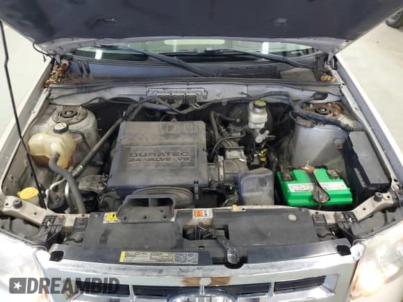 ✅ 2010 Ford Escape XLT • VIN: 1FMCU0DG8AKB07386 • Lot: 85133005. Listed on Copart with 203,972 mi. Free auction sales archive from the USA and detailed vehicle history report at DreamBid. Image 12.