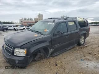 ✅ 2007 Chevrolet Suburban LT • VIN: 3GNFC16J37G103806 • Lot: 70631164. Wystawiony na Copart z przebiegiem Nie podano. Bezpłatny archiwum sprzedaży aukcyjnych z USA i szczegółowy raport historii pojazdu na DreamBid. Zdjęcie 1.