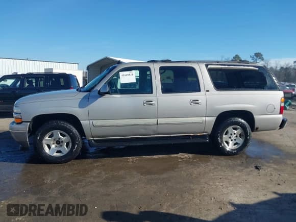 ✅ 2006 Chevrolet Suburban LT • VIN: 1GNFK16Z96J126481 • Лот: 41668824. Опубликован ранее на IAAI с пробегом 218 790 миль. Бесплатный доступ к архиву аукционных продаж из США и подробный отчёт об истории автомобиля на DreamBid. Изображение 14.