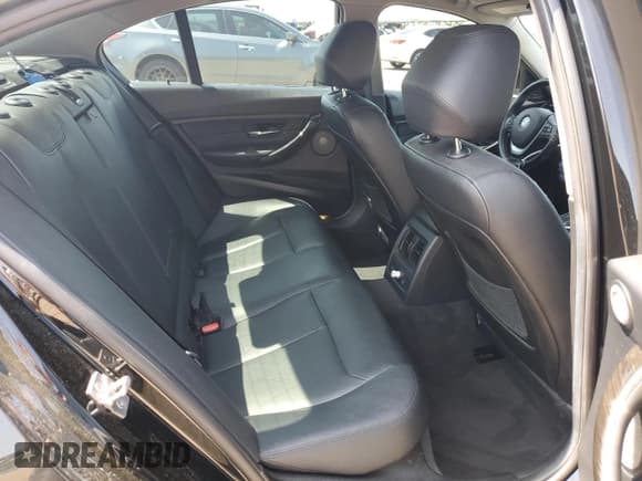 ✅ 2013 BMW 3 Series 335i xDrive • VIN: WBA3B9C56DF587386 • Lot: 61445695. Listed on Copart with 132,516 mi. Free auction sales archive from the USA and detailed vehicle history report at DreamBid. Image 10.