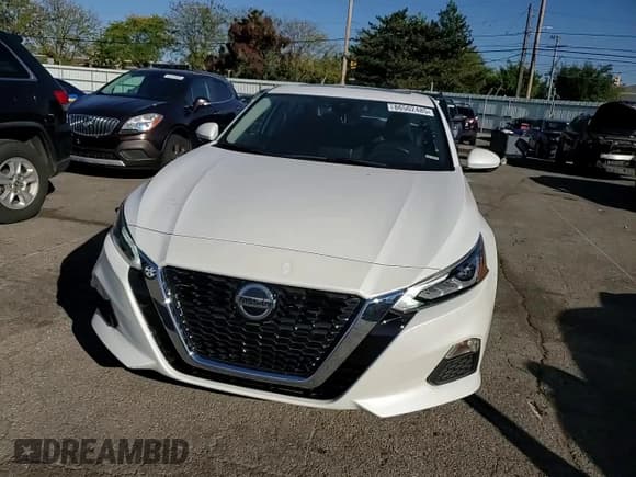 ✅ 2021 Nissan Altima SV • VIN: 1N4BL4DV5MN367729 • Lot: 86502485. Listed on Copart with 69,188 mi. Free auction sales archive from the USA and detailed vehicle history report at DreamBid. Image 13.
