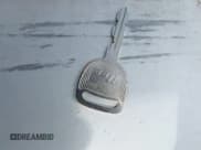 ✅ 2001 Chevrolet Suburban LS • VIN: 3GNEC16T81G216977 • Лот: 42538021. Опубликован ранее на IAAI с пробегом 404 293 миль. Бесплатный доступ к архиву аукционных продаж из США и подробный отчёт об истории автомобиля на DreamBid. Изображение 11.