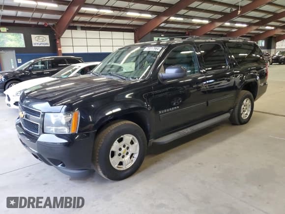 ✅ 2013 Chevrolet Suburban LT • VIN: 1GNSKJE72DR238178 • Lot: 73317964. Wystawiony na Copart z przebiegiem 169 298 mil. Bezpłatny archiwum sprzedaży aukcyjnych z USA i szczegółowy raport historii pojazdu na DreamBid. Zdjęcie 1.