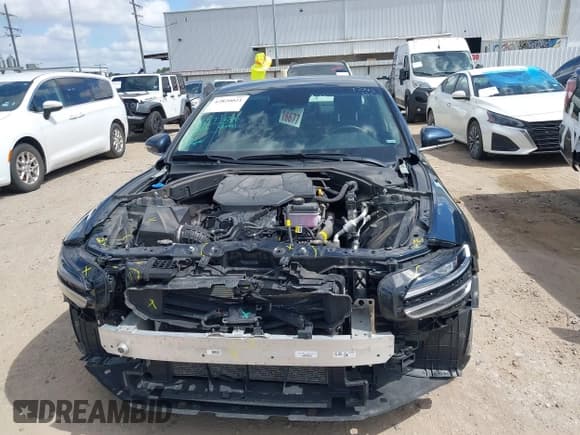 ✅ 2025 Genesis G70 2.5T • VIN: KMTG34SC6SU153838 • Lot: 42820021. Listed on IAAI with 16,214 mi. Free auction sales archive from the USA and detailed vehicle history report at DreamBid. Image 13.