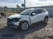 ✅ 2024 Toyota Corolla Cross LE • VIN: 7MUCAAAGXRV077180 • Lot: 42803815. Listed on Copart with 39,971 mi. Free auction sales archive from the USA and detailed vehicle history report at DreamBid. Image 1.