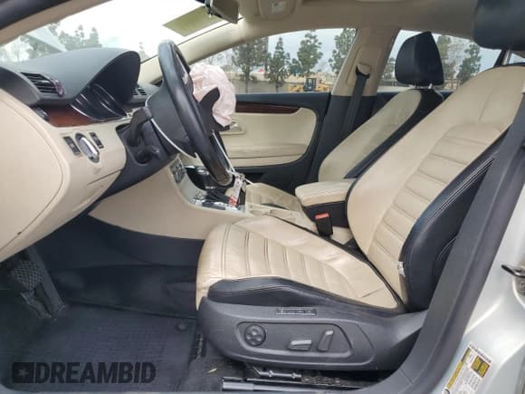 ✅ 2010 Volkswagen CC • VIN: WVWEU7AN0AE529949 • Lot: 54555325. Listed on Copart with 152,261 mi. Free auction sales archive from the USA and detailed vehicle history report at DreamBid. Image 7.
