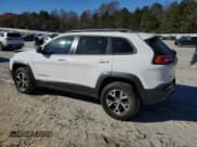 ✅ 2016 Jeep Cherokee Trailhawk • VIN: 1C4PJMBS8GW227719 • Lot: 93120535. Listed on Copart with 43,989 mi. Free auction sales archive from the USA and detailed vehicle history report at DreamBid. Image 2.