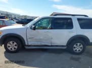 ✅ 2007 Ford Explorer XLT • VIN: 1FMEU73E07UB39148 • Lot: 43593296. Wystawiony na IAAI z przebiegiem 83 470 mil. Bezpłatny archiwum sprzedaży aukcyjnych z USA i szczegółowy raport historii pojazdu na DreamBid. Zdjęcie 6.