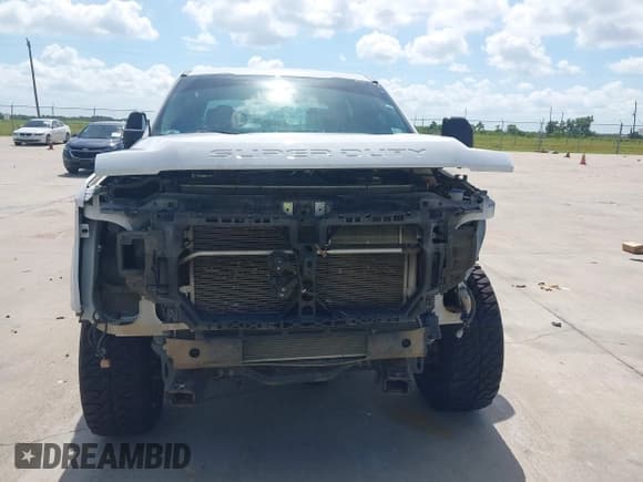 ✅ 2021 Ford F-250 XL • VIN: 1FT7W2BT3MEC24856 • Lot: 42760670. Wystawiony na IAAI z przebiegiem 120 119 mil. Bezpłatny archiwum sprzedaży aukcyjnych z USA i szczegółowy raport historii pojazdu na DreamBid. Zdjęcie 12.