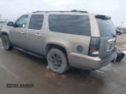 ✅ 2007 Chevrolet Suburban LTZ • VIN: 1GNFK16327J154121 • Lot: 43727475. Listed on IAAI with 190,340 mi. Free auction sales archive from the USA and detailed vehicle history report at DreamBid. Image 3.