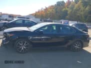 ✅ 2022 Toyota Camry Hybrid SE • VIN: 4T1S31AK2NU594799 • Lot: 43542459. Listed on IAAI with 79,867 mi. Free auction sales archive from the USA and detailed vehicle history report at DreamBid. Image 14.