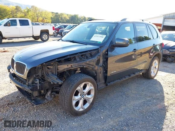 ✅ 2013 BMW X5 xDrive35i • VIN: 5UXZV4C56D0E07271 • Lot: 43327508. Wystawiony na IAAI z przebiegiem 135 896 mil. Bezpłatny archiwum sprzedaży aukcyjnych z USA i szczegółowy raport historii pojazdu na DreamBid. Zdjęcie 6.