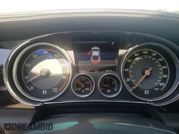 ✅ 2014 Bentley Continental GT • VIN: SCBFH7ZA4EC040856 • Lot: 52904734. Wystawiony na Copart z przebiegiem 37 461 mil. Bezpłatny archiwum sprzedaży aukcyjnych z USA i szczegółowy raport historii pojazdu na DreamBid. Zdjęcie 9.