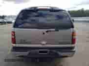 2002 Chevrolet Suburban LS с VIN 3GNFK16Z02G210488, выставлен на аукционе Copart как лот 75819804 с пробегом 278 873 миль миль и Списание • Salvage title. История ставок и продаж доступна на DreamBid. Изображение 6.