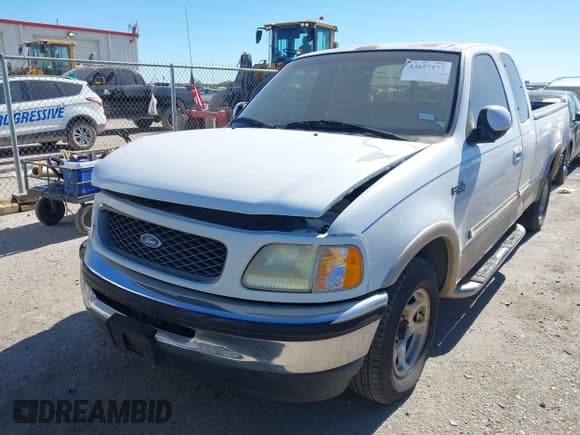 ✅ 1997 Ford F-150 XL • VIN: 1FTEX17L6VKC44951 • Lot: 43657177. Listed on IAAI with 266,295 mi. Free auction sales archive from the USA and detailed vehicle history report at DreamBid. Image 6.