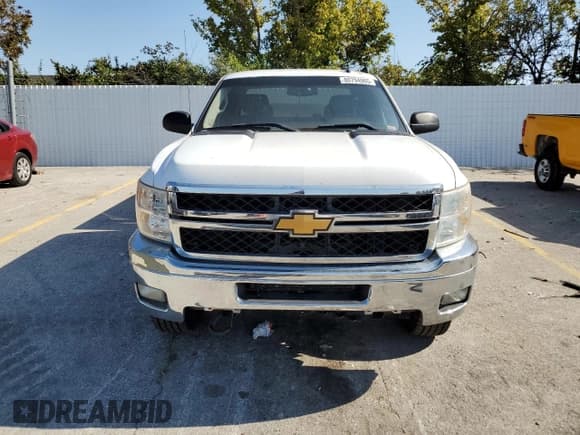 ✅ 2012 Chevrolet Silverado 2500HD LT • VIN: 1GC2KXCG6CZ146343 • Lot: 80794965. Wystawiony na Copart z przebiegiem 288 635 mil. Bezpłatny archiwum sprzedaży aukcyjnych z USA i szczegółowy raport historii pojazdu na DreamBid. Zdjęcie 5.