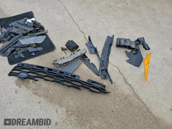 ✅ 2020 Land Rover Range Rover HSE • VIN: SALGS2RU8LA589977 • Lot: 94113895. Wystawiony na Copart z przebiegiem 57 155 mil. Bezpłatny archiwum sprzedaży aukcyjnych z USA i szczegółowy raport historii pojazdu na DreamBid. Zdjęcie 12.