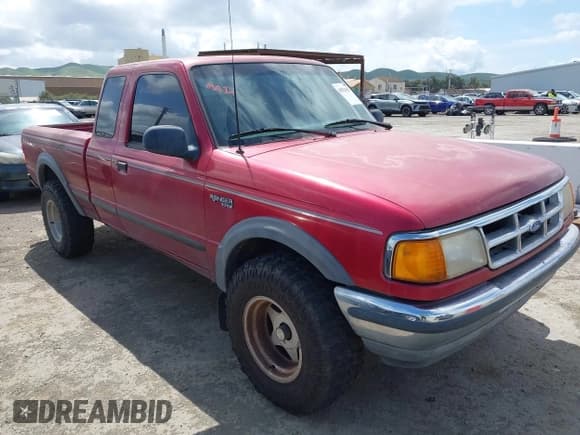 ✅ 1994 Ford Ranger Splash • VIN: 1FTCR15X3RPB69674 • Lot: 41931622. Wystawiony na IAAI z przebiegiem 144 828 mil. Bezpłatny archiwum sprzedaży aukcyjnych z USA i szczegółowy raport historii pojazdu na DreamBid. Zdjęcie 1.