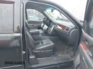 ✅ 2010 GMC Sierra 1500 • VIN: 1GTSCWE01AZ202838 • Lot: 41516702. Wystawiony na IAAI z przebiegiem 173 647 mil. Bezpłatny archiwum sprzedaży aukcyjnych z USA i szczegółowy raport historii pojazdu na DreamBid. Zdjęcie 5.