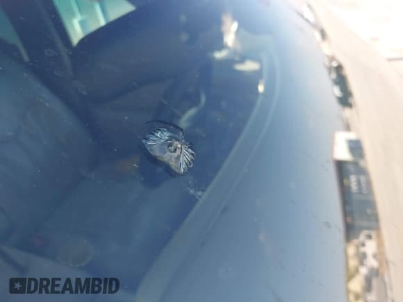 ✅ 2001 GMC Yukon XL SLT • VIN: 3GKEC16T31G179236 • Лот: 43477084. Опубликован ранее на IAAI с пробегом 175 650 миль. Бесплатный доступ к архиву аукционных продаж из США и подробный отчёт об истории автомобиля на DreamBid. Изображение 19.