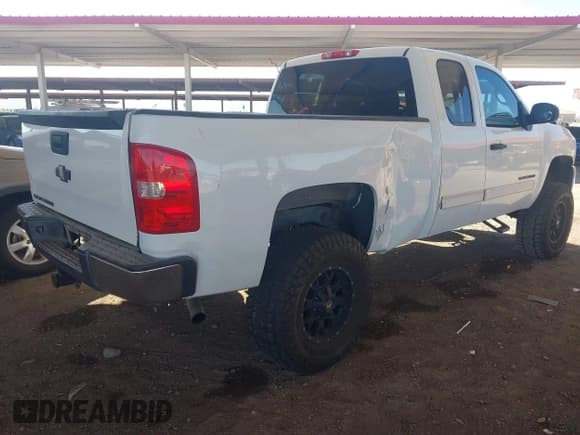 ✅ 2011 Chevrolet Silverado 1500 LT • VIN: 1GCRCSE06BZ368894 • Лот: 43380018. Опубликован ранее на IAAI с пробегом 191 968 миль. Бесплатный доступ к архиву аукционных продаж из США и подробный отчёт об истории автомобиля на DreamBid. Изображение 4.
