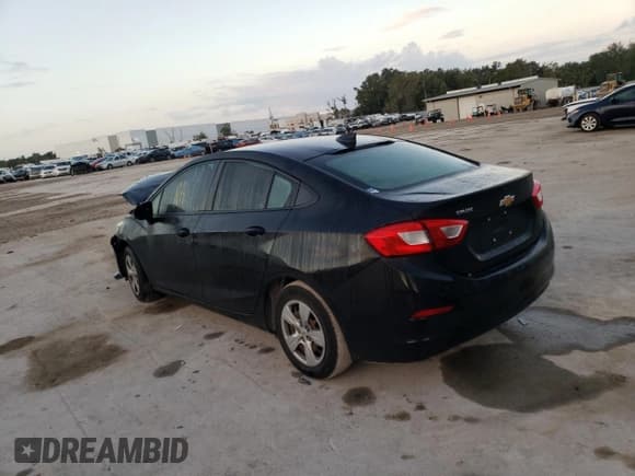 ✅ 2018 Chevrolet Cruze LS • VIN: 1G1BC5SM7J7211887 • Лот: 66619092. Опубликован ранее на Copart с пробегом 93 110 миль. Бесплатный доступ к архиву аукционных продаж из США и подробный отчёт об истории автомобиля на DreamBid. Изображение 3.