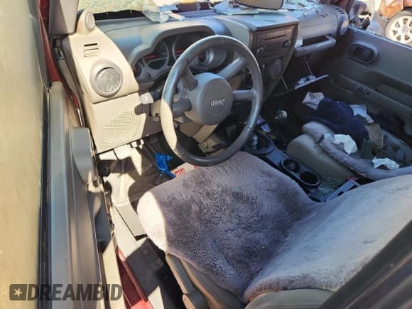 ✅ 2008 Jeep Wrangler Rubicon • VIN: 1J4GA64138L560505 • Лот: 84652445. Опубликован ранее на Copart с пробегом Не указан. Бесплатный доступ к архиву аукционных продаж из США и подробный отчёт об истории автомобиля на DreamBid. Изображение 8.