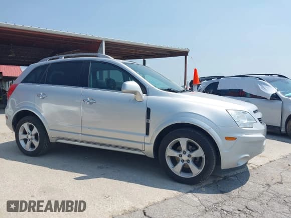 ✅ 2014 Chevrolet Captiva Sport LT • VIN: 3GNAL3EKXES643017 • Lot: 42365141. Wystawiony na IAAI z przebiegiem 102 756 mil. Bezpłatny archiwum sprzedaży aukcyjnych z USA i szczegółowy raport historii pojazdu na DreamBid. Zdjęcie 13.