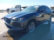 ✅ 2024 Mazda CX-30 S Preferred • VIN: 3MVDMBCM1RM676403 • Lot: 43475497. Wystawiony na IAAI z przebiegiem 21 619 mil. Bezpłatny archiwum sprzedaży aukcyjnych z USA i szczegółowy raport historii pojazdu na DreamBid. Zdjęcie 19.