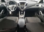 ✅ 2013 Hyundai Veloster w/Black Int • VIN: KMHTC6AD6DU153825 • Lot: 42440845. Wystawiony na Copart z przebiegiem 116 202 mil. Bezpłatny archiwum sprzedaży aukcyjnych z USA i szczegółowy raport historii pojazdu na DreamBid. Zdjęcie 8.