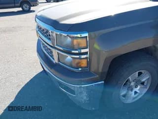 ✅ 2015 Chevrolet Silverado 1500 LT • VIN: 1GCVKREH4FZ272252 • Lot: 43392960. Wystawiony na IAAI z przebiegiem 204 810 mil. Bezpłatny archiwum sprzedaży aukcyjnych z USA i szczegółowy raport historii pojazdu na DreamBid. Zdjęcie 6.