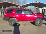 ✅ 2019 Toyota 4Runner SR5 • VIN: JTEBU5JR8K5615811 • Lot: 41152252. Wystawiony na IAAI z przebiegiem 96 449 mil. Bezpłatny archiwum sprzedaży aukcyjnych z USA i szczegółowy raport historii pojazdu na DreamBid. Zdjęcie 13.