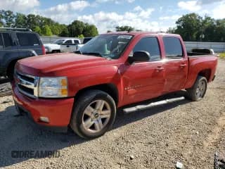 ✅ 2008 Chevrolet Silverado 1500 2LT • VIN: 2GCEC13J981312695 • Lot: 62745033. Listed on Copart with 200,469 mi. Free auction sales archive from the USA and detailed vehicle history report at DreamBid. Image 1.