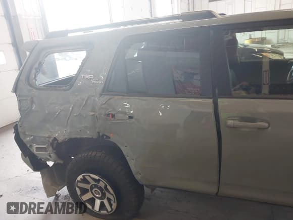 ✅ 2023 Toyota 4Runner TRD Off Road Premium • VIN: JTERU5JR5P6200817 • Lot: 42287837. Listed on IAAI with 21,416 mi. Free auction sales archive from the USA and detailed vehicle history report at DreamBid. Image 19.