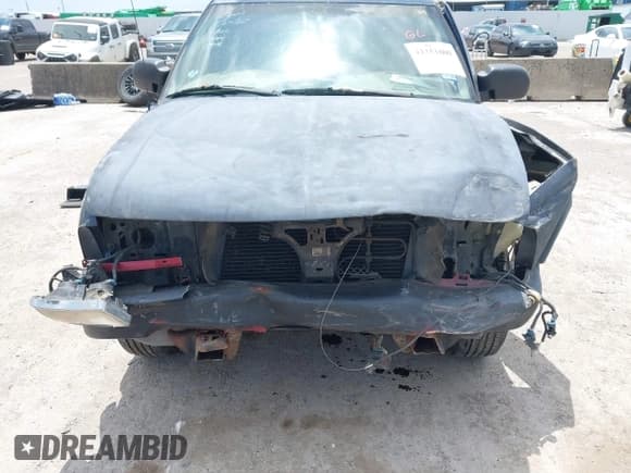 ✅ 1999 Chevrolet S-10 • VIN: 1GCCS1445X8191064 • Лот: 42351000. Опубликован ранее на IAAI с пробегом Не указан. Бесплатный доступ к архиву аукционных продаж из США и подробный отчёт об истории автомобиля на DreamBid. Изображение 6.