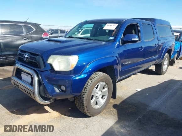 ✅ 2014 Toyota Tacoma • VIN: 5TFMU4FN8EX022956 • Lot: 43780767. Listed on IAAI with 176,152 mi. Free auction sales archive from the USA and detailed vehicle history report at DreamBid. Image 18.