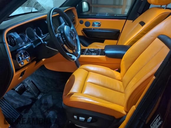 ✅ 2023 Rolls-Royce Cullinan • VIN: SLATV4C02PU220042 • Lot: 73976404. Listed on Copart with Not provided. Free auction sales archive from the USA and detailed vehicle history report at DreamBid. Image 7.