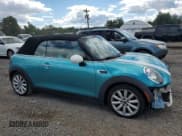 ✅ 2016 MINI Convertible • VIN: WMWWG5C57G3C19573 • Лот: 70160835. Опубликован ранее на Copart с пробегом 147 870 миль. Бесплатный доступ к архиву аукционных продаж из США и подробный отчёт об истории автомобиля на DreamBid. Изображение 4.