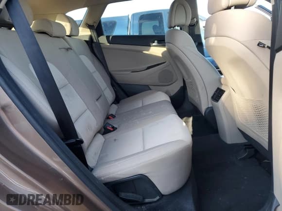 ✅ 2017 Hyundai Tucson Sport • VIN: KM8J3CA26HU402022 • Лот: 91925875. Опубликован ранее на Copart с пробегом 146 455 миль. Бесплатный доступ к архиву аукционных продаж из США и подробный отчёт об истории автомобиля на DreamBid. Изображение 11.