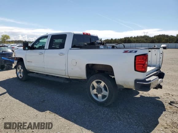 ✅ 2015 Chevrolet Silverado 2500HD LT • VIN: 1GC1KVE83FF595183 • Лот: 80127875. Опубликован ранее на Copart с пробегом 183 598 миль. Бесплатный доступ к архиву аукционных продаж из США и подробный отчёт об истории автомобиля на DreamBid. Изображение 2.