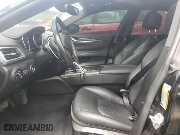 ✅ 2018 Maserati Ghibli • VIN: ZAM57XSA6J1300410 • Lot: 59887185. Wystawiony na Copart z przebiegiem 78 794 mil. Bezpłatny archiwum sprzedaży aukcyjnych z USA i szczegółowy raport historii pojazdu na DreamBid. Zdjęcie 7.