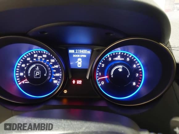 ✅ 2013 Hyundai Genesis Coupe Grand Touring • VIN: KMHHU6KJ9DU108708 • Lot: 43644209. Wystawiony na IAAI z przebiegiem 219 400 mil. Bezpłatny archiwum sprzedaży aukcyjnych z USA i szczegółowy raport historii pojazdu na DreamBid. Zdjęcie 7.