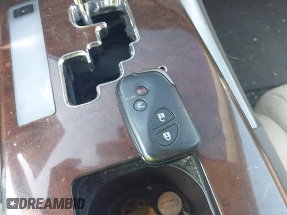 ✅ 2010 Lexus IS 250 • VIN: JTHCF5C23A5038654 • Lot: 42597794. Wystawiony na IAAI z przebiegiem 247 483 mil. Bezpłatny archiwum sprzedaży aukcyjnych z USA i szczegółowy raport historii pojazdu na DreamBid. Zdjęcie 11.