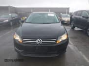 ✅ 2012 Volkswagen Passat S • VIN: 1VWAP7A35CC055061 • Lot: 41745199. Wystawiony na IAAI z przebiegiem 203 266 mil. Bezpłatny archiwum sprzedaży aukcyjnych z USA i szczegółowy raport historii pojazdu na DreamBid. Zdjęcie 12.