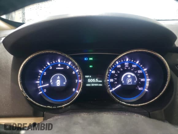 ✅ 2013 Hyundai Sonata SE • VIN: 5NPEC4AC1DH607692 • Lot: 67731525. Listed on Copart with 227,855 mi. Free auction sales archive from the USA and detailed vehicle history report at DreamBid. Image 9.